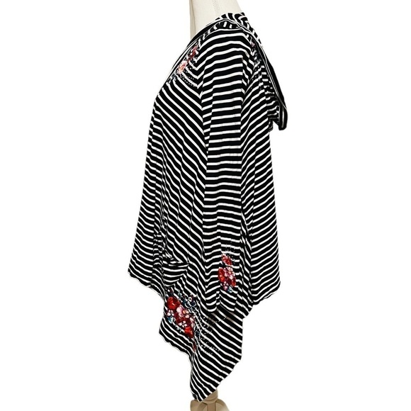 JOHNNY WAS BLACK AND WHITE HOODED OPEN CARDIGAN SIZE MEDIUM - Picture 7 of 11